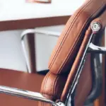 Bruger du pengene der hvor det gør en forskel? Her er 6 slags stole hvor det kan betale sig at købe ordentlig kvalitet